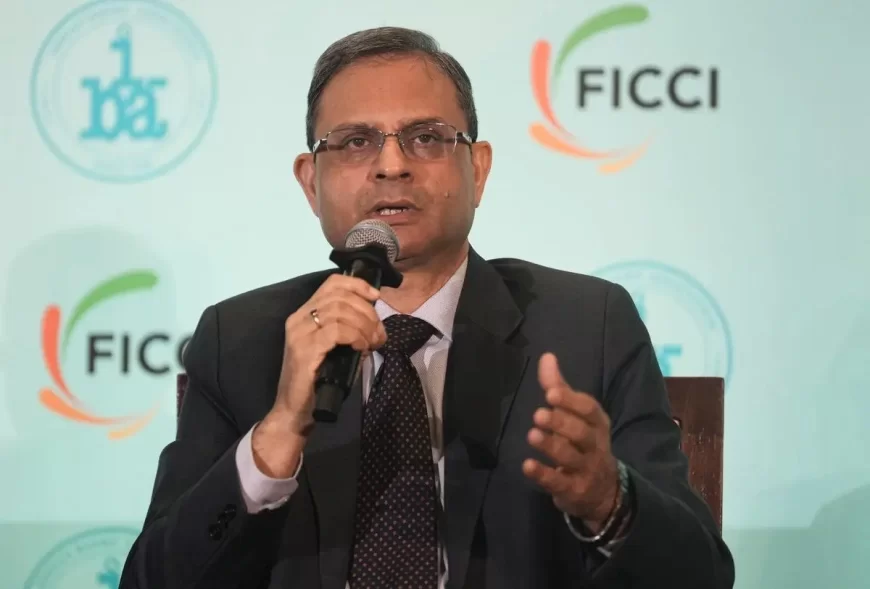 RBI Ready to Support Sectors Impacted by US Tariffs, Says Governor Malhotra